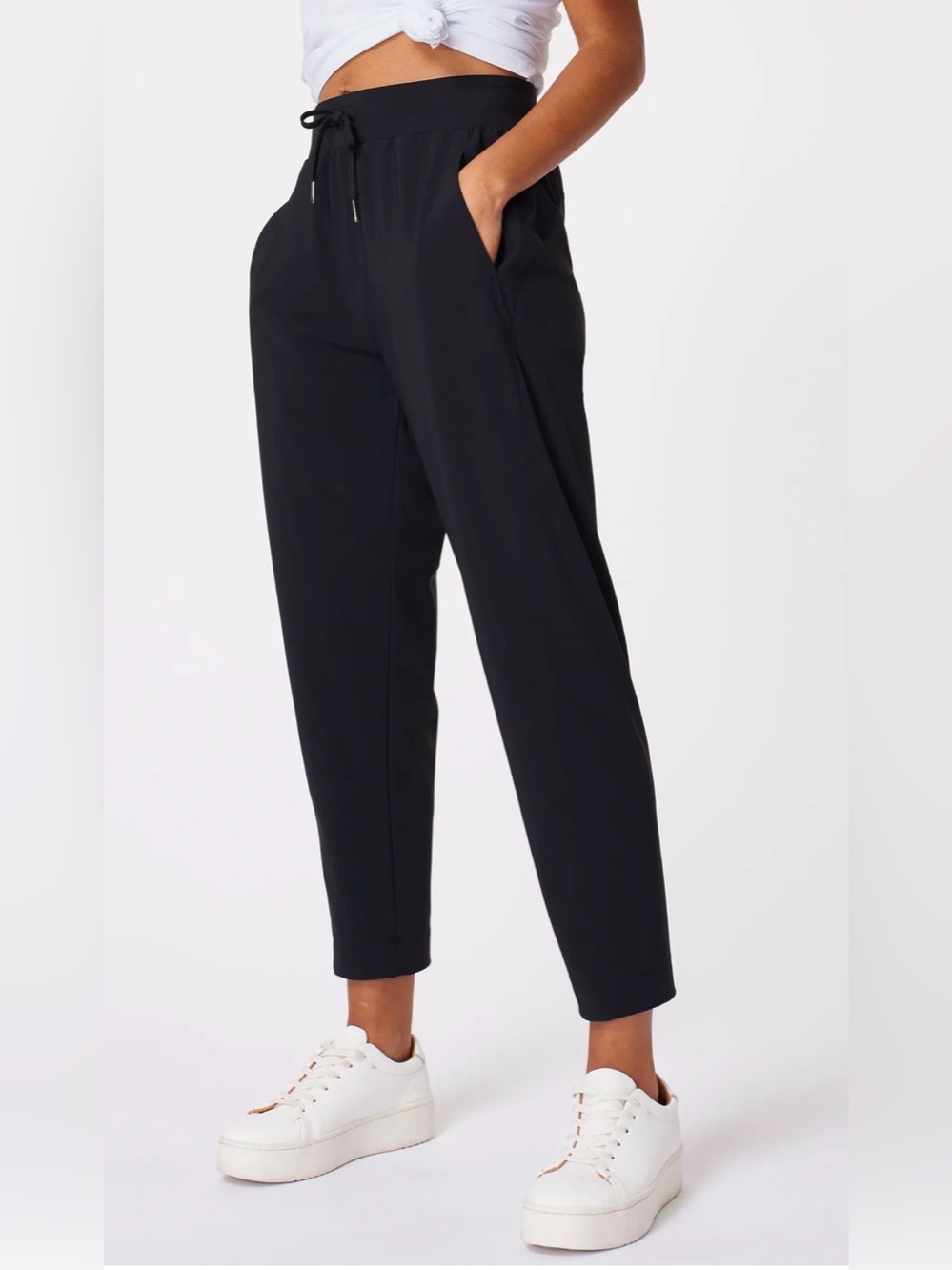 Sweaty Betty Black Explorer Pants -Cropped Tapered Jogger
